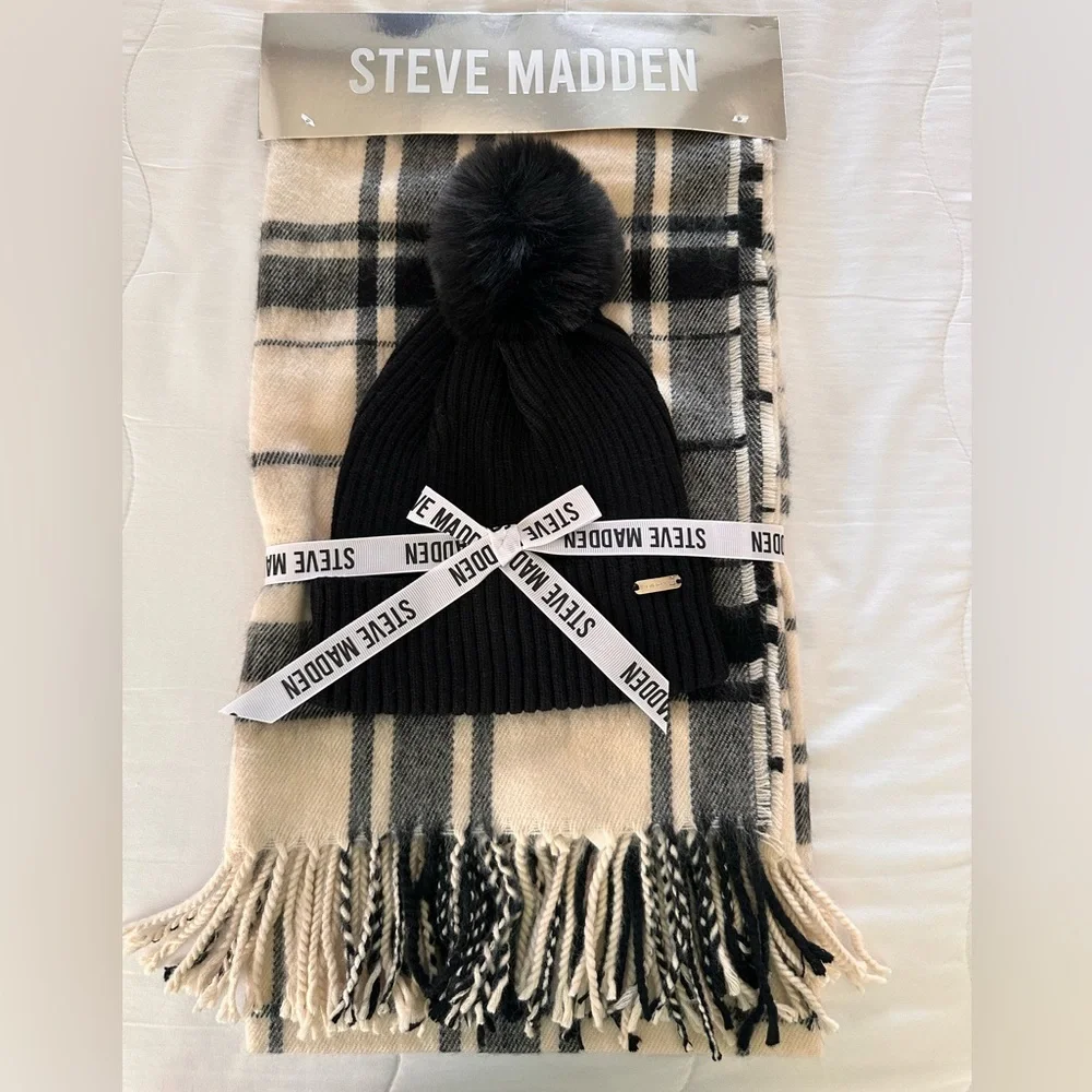 Steve Madden Scarf and Beanie Set NWT